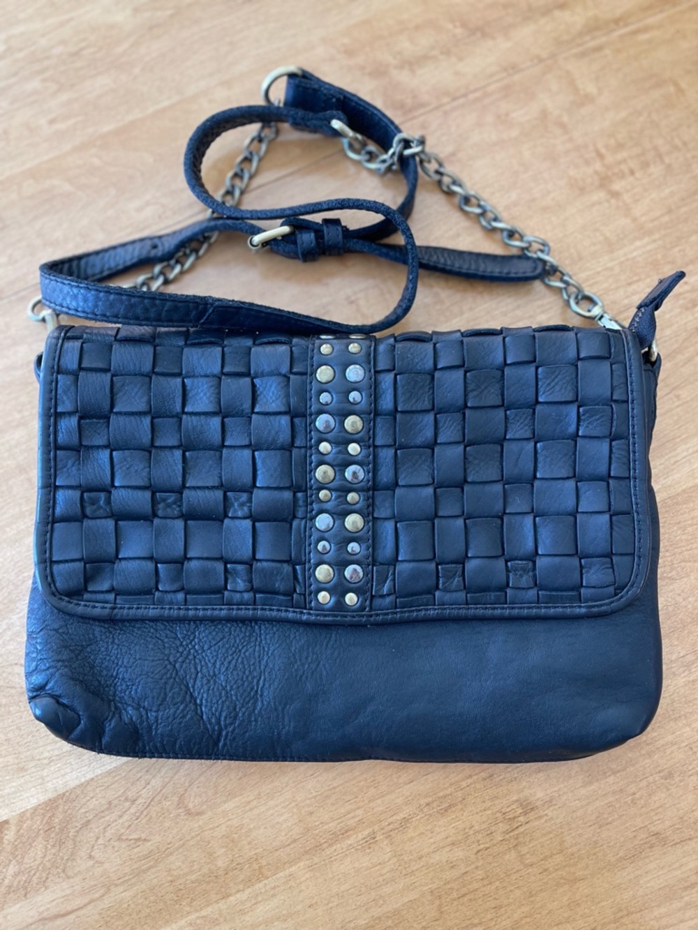 Marta Pinto Woven Leather Crossbody Bag in Black in excellent condition